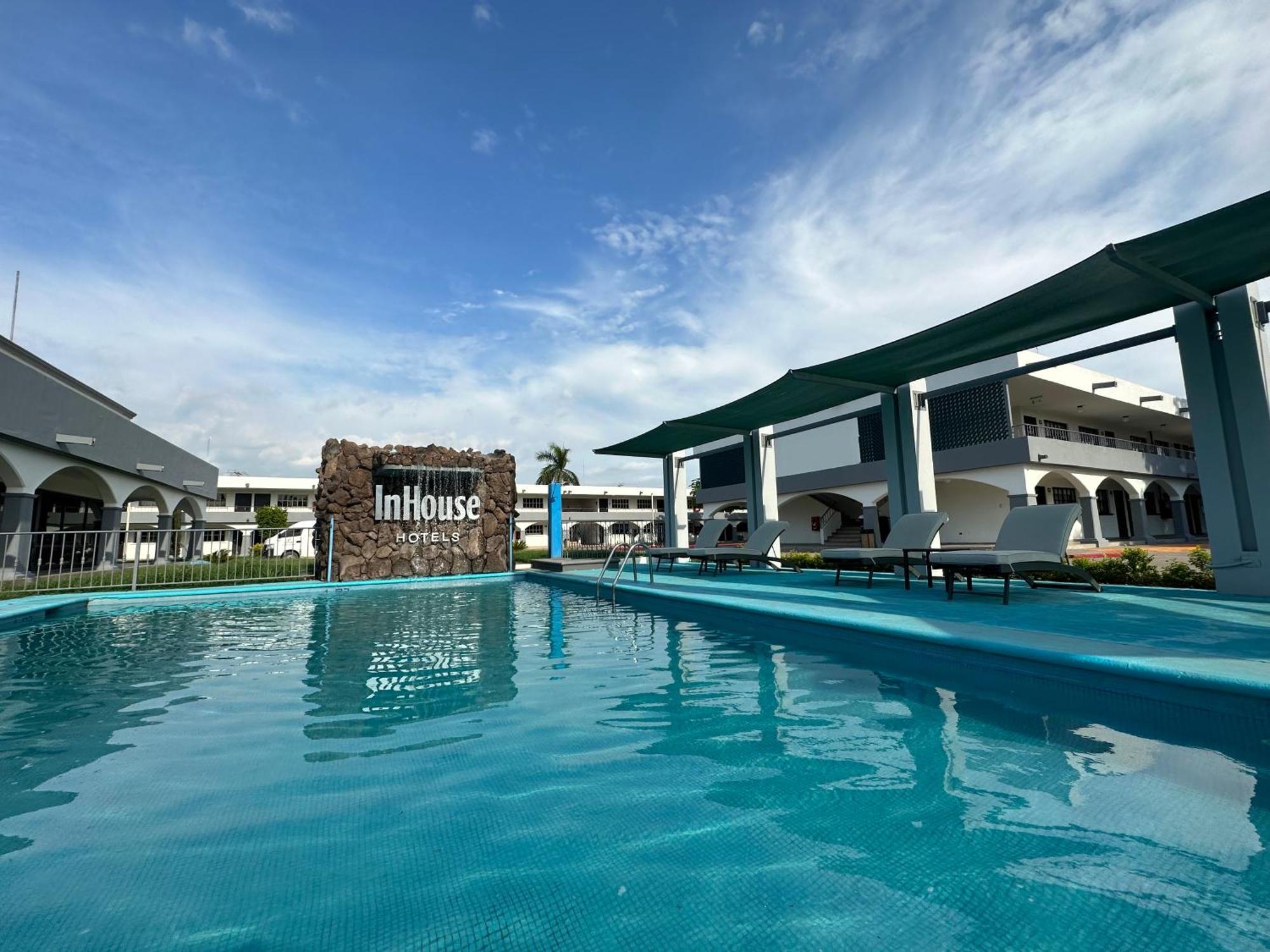 Hotel Inhouse Obregon à Ciudad Obregón Extérieur photo