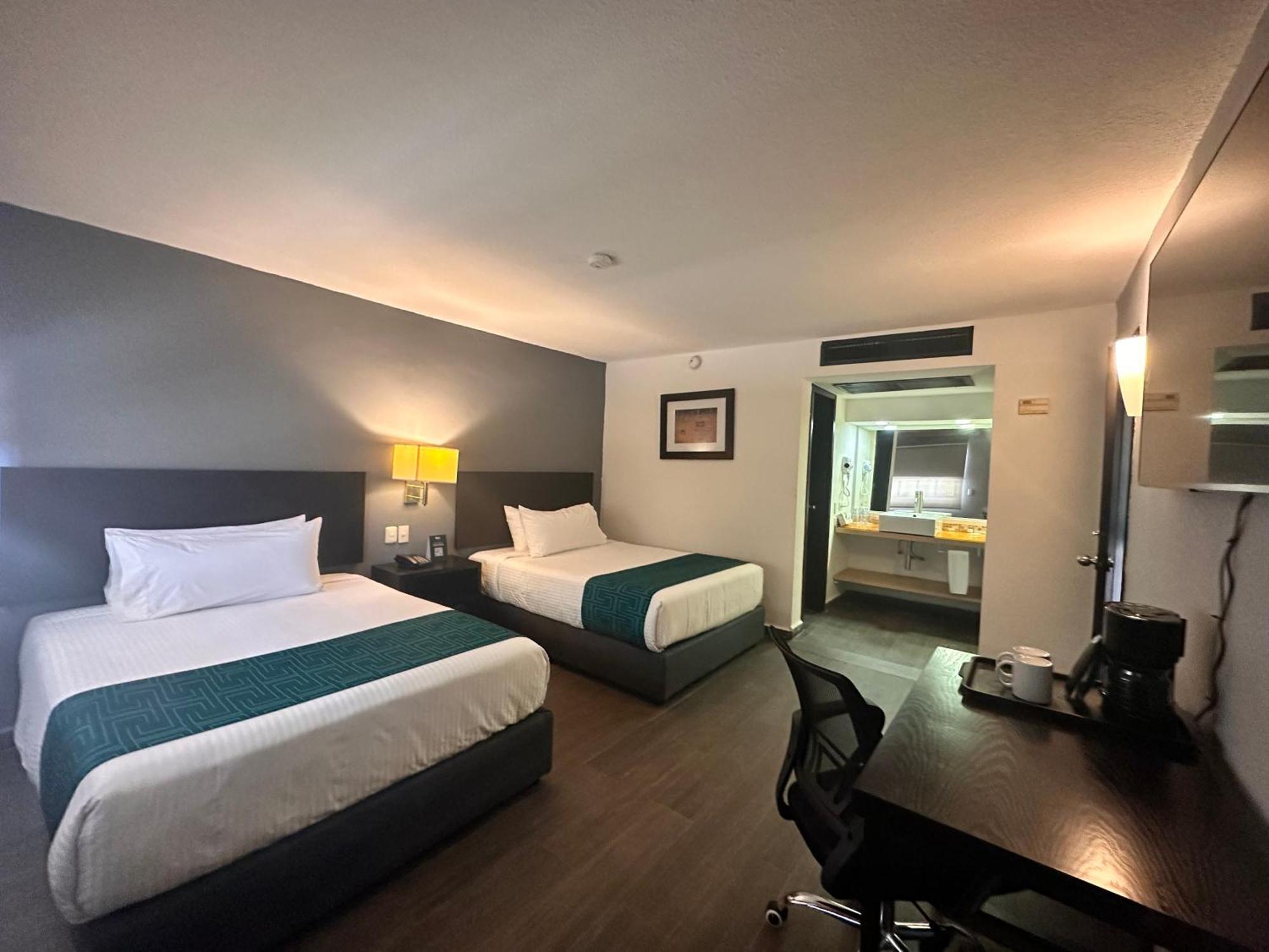 Hotel Inhouse Obregon à Ciudad Obregón Extérieur photo