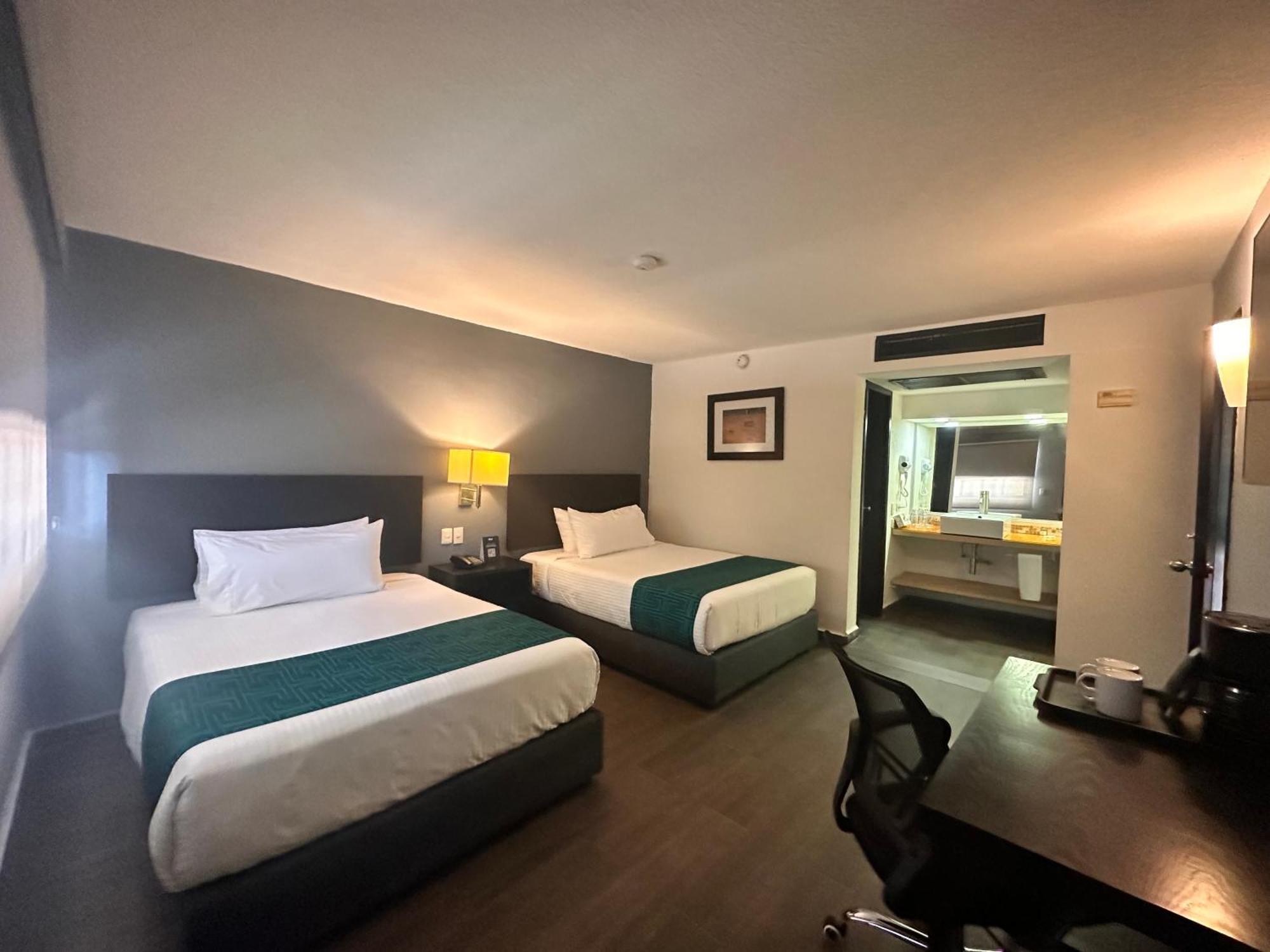 Hotel Inhouse Obregon à Ciudad Obregón Extérieur photo