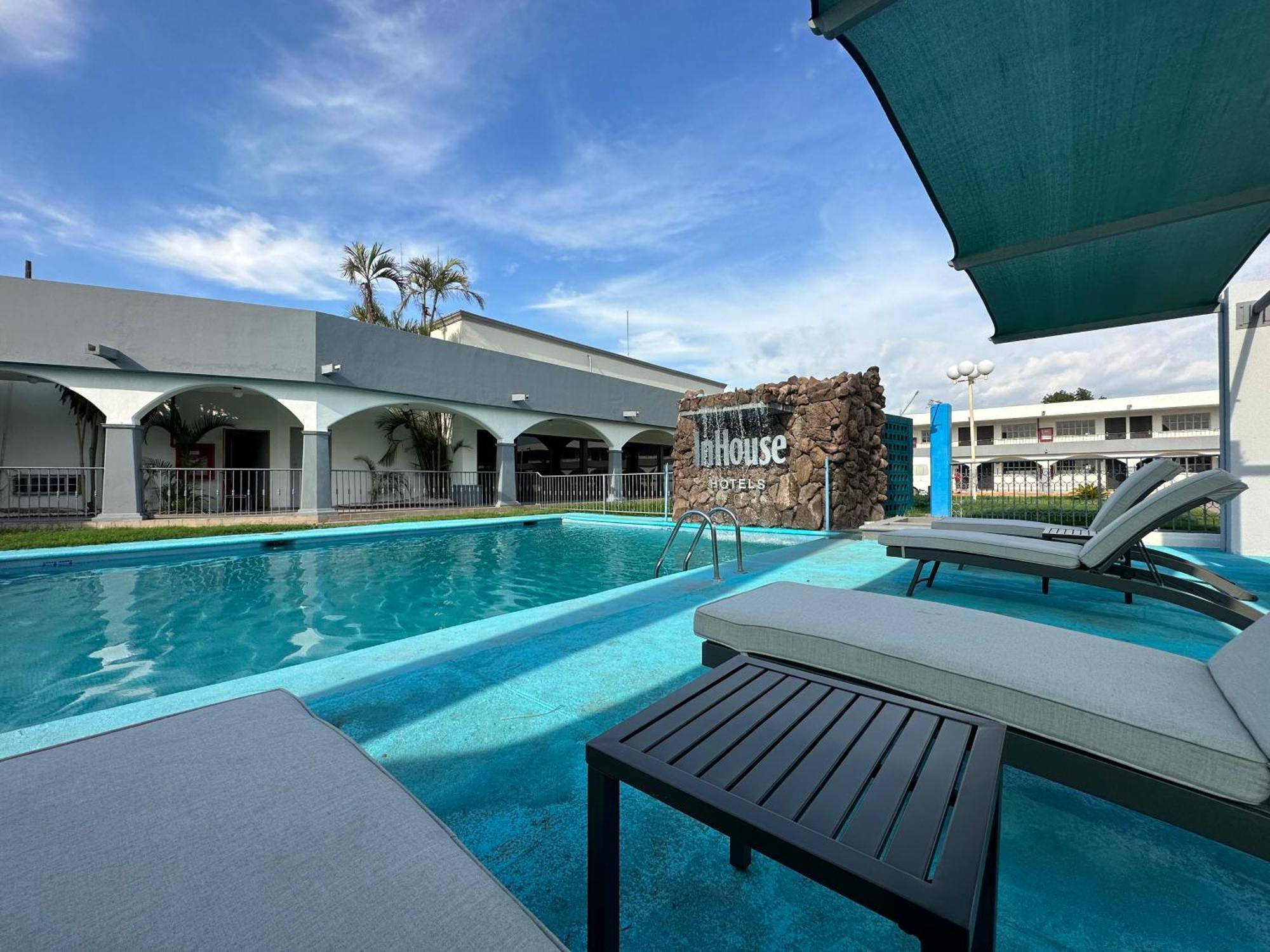 Hotel Inhouse Obregon à Ciudad Obregón Extérieur photo