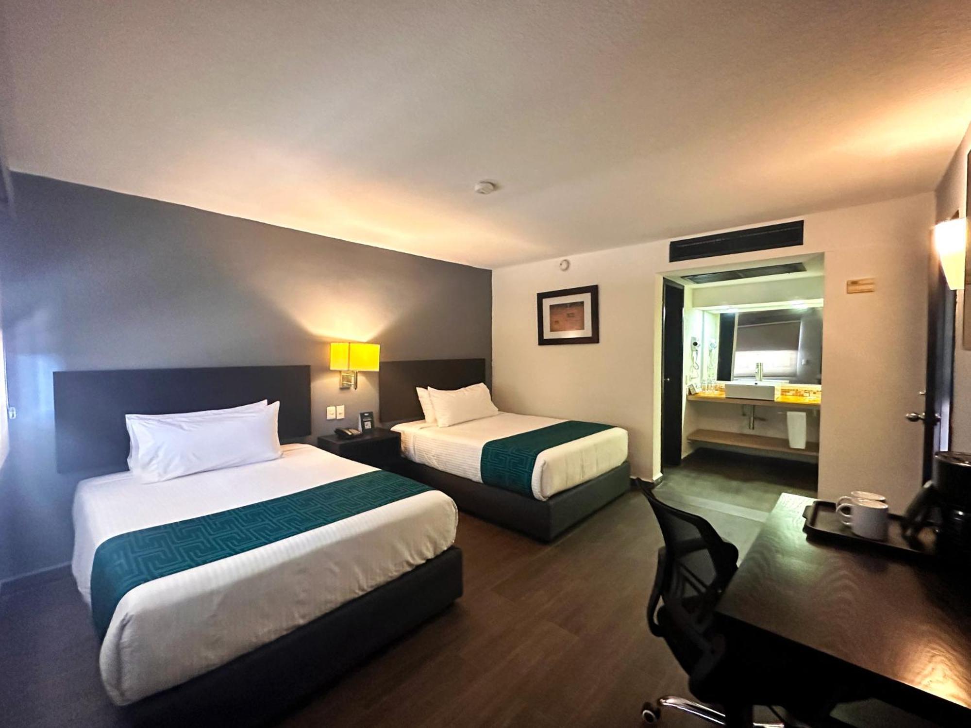 Hotel Inhouse Obregon à Ciudad Obregón Extérieur photo