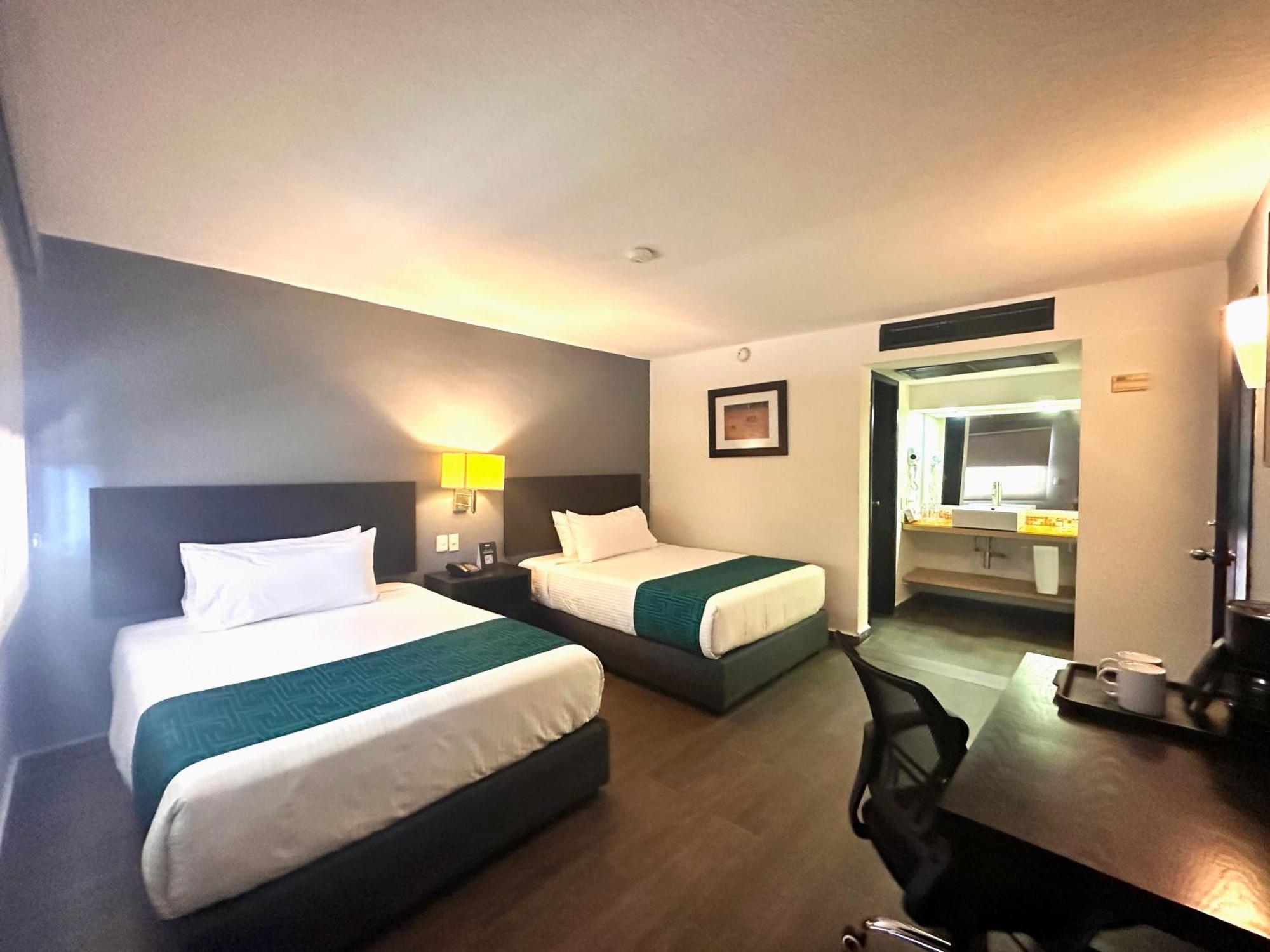 Hotel Inhouse Obregon à Ciudad Obregón Extérieur photo