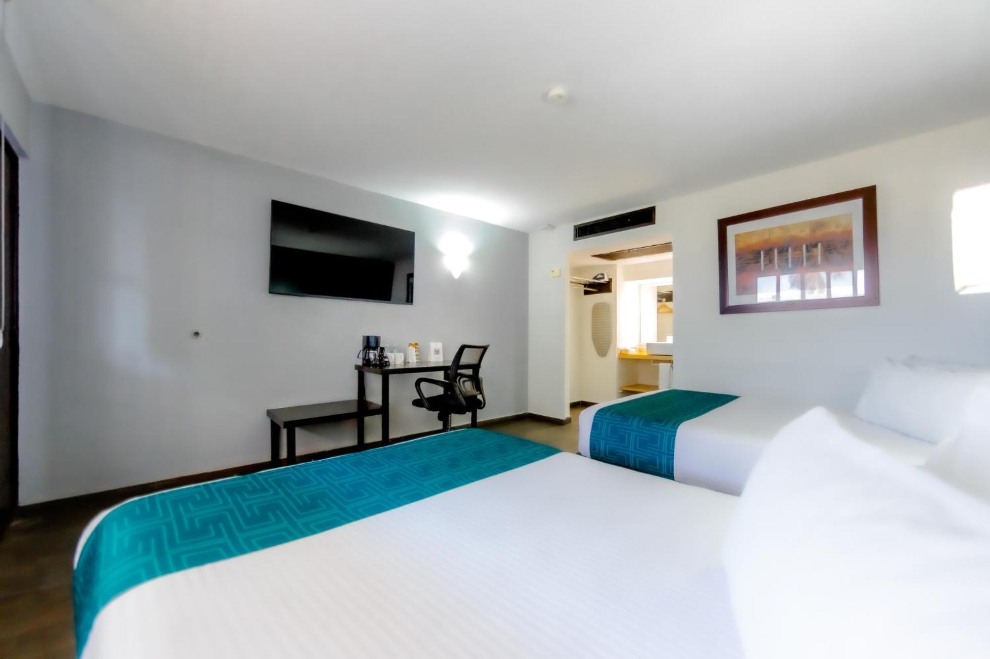 Hotel Inhouse Obregon à Ciudad Obregón Extérieur photo