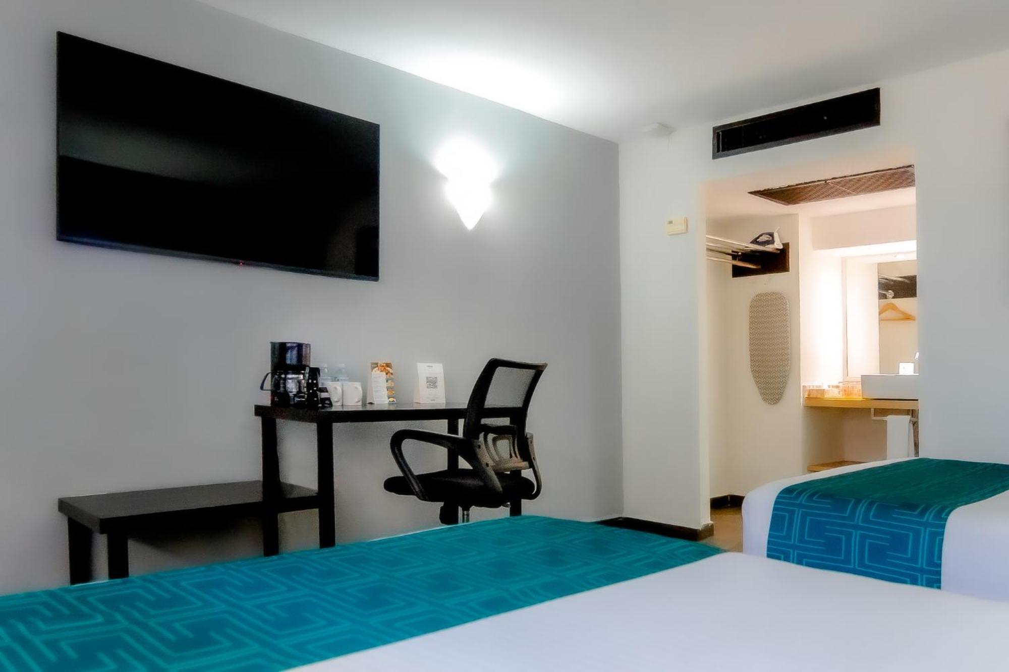 Hotel Inhouse Obregon à Ciudad Obregón Extérieur photo