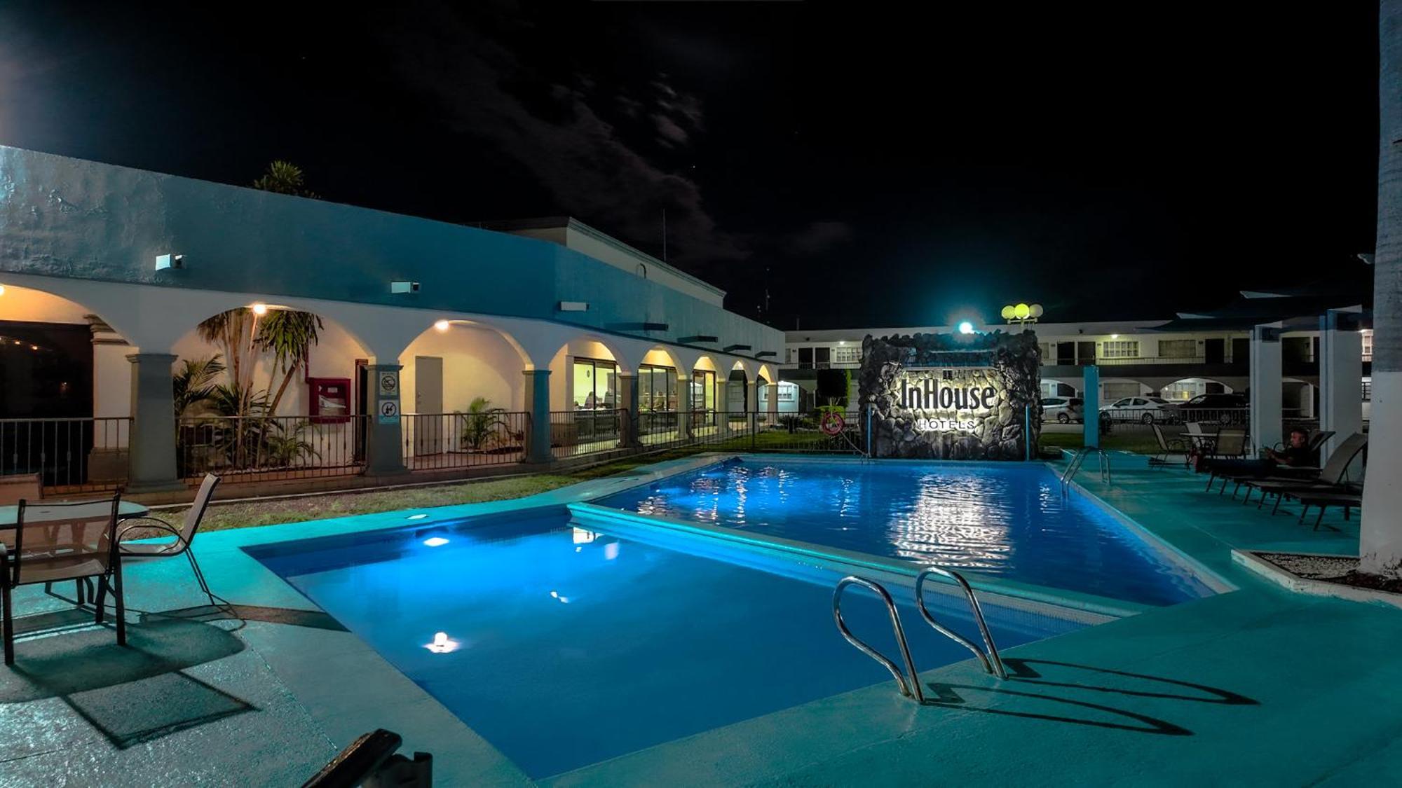 Hotel Inhouse Obregon à Ciudad Obregón Extérieur photo